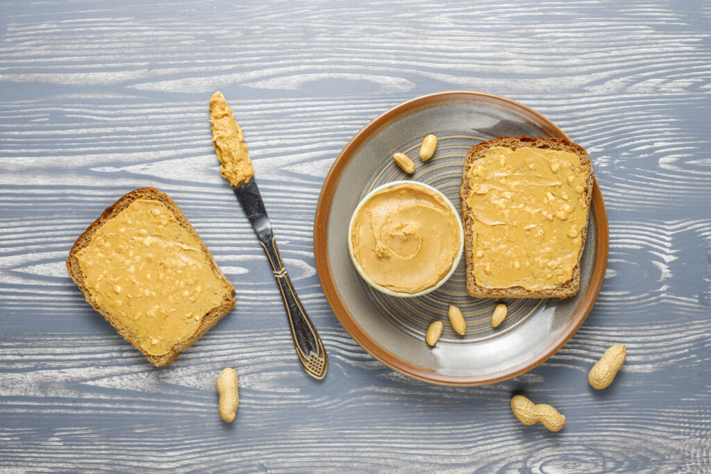 Peanut butter with bread